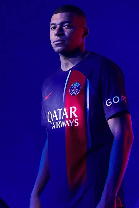 Paris Saint-Germain outfits